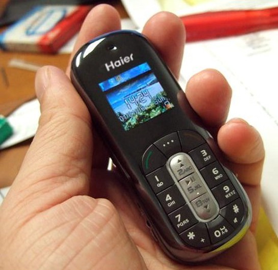 Haier Elegance | Top 10 Tiniest Phones Ever Made | BrainBerries