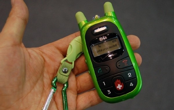 LG Migo VX1000 | Top 10 Tiniest Phones Ever Made | BrainBerries