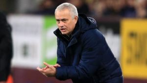 Jose Mourinho Keluhkan Fasilitas Tim Tamu di Old Trafford
