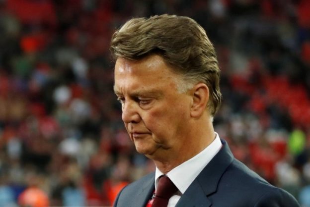 Istri Van Gaal Punya Firasat Suaminya Akan Dipecat